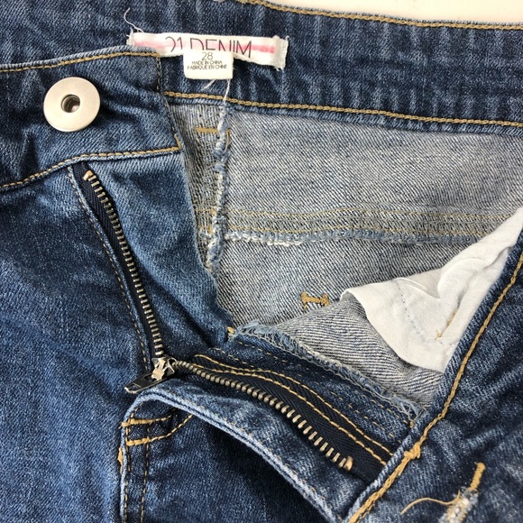21 Denim Blue Jeans Shorts Size 28 - Picture 4 of 8